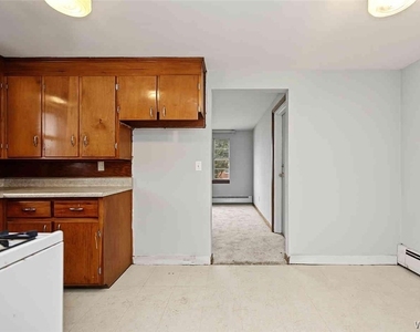 40 Eagan Drive - Photo Thumbnail 14