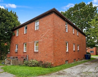40 Eagan Drive - Photo Thumbnail 5