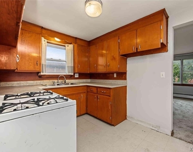 40 Eagan Drive - Photo Thumbnail 15