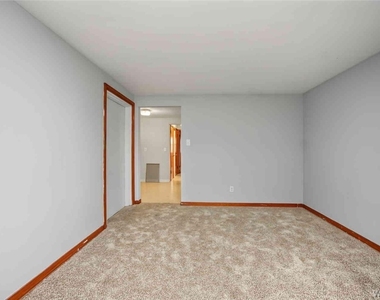 40 Eagan Drive - Photo Thumbnail 20