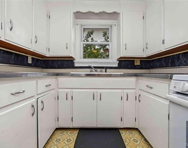 40 Eagan Drive - Photo Thumbnail 9
