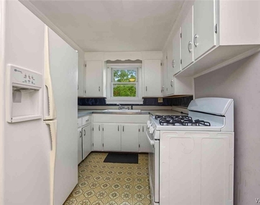 40 Eagan Drive - Photo Thumbnail 10