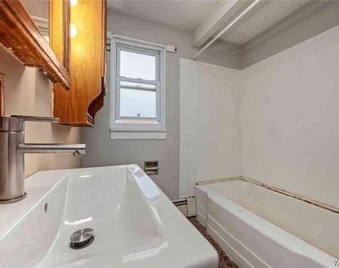 40 Eagan Drive - Photo Thumbnail 16