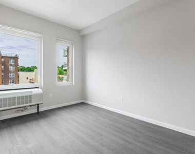 183-03 Hillside Avenue - Photo Thumbnail 6