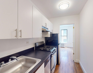 East 89th Street - Photo Thumbnail 1