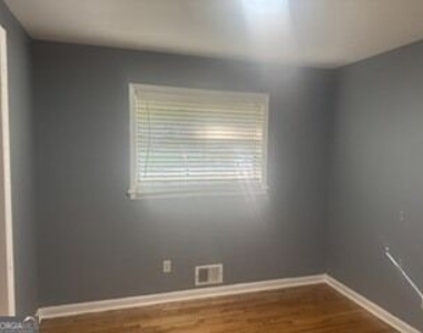 2792 Altaview Drive Se - Photo Thumbnail 5