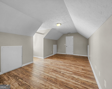 80 Forest Brook Drive - Photo Thumbnail 9