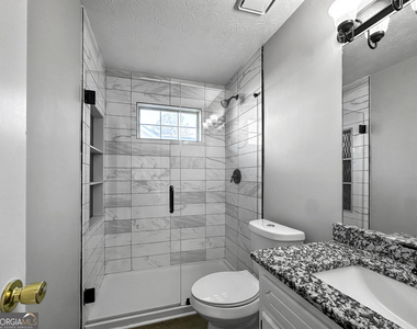 140 Landing Drive - Photo Thumbnail 11