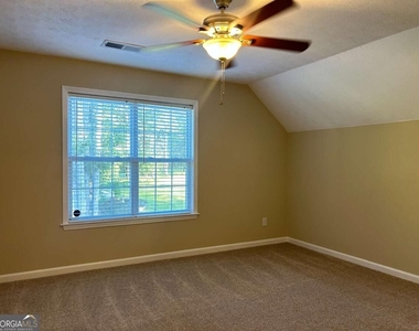 75 Sycamore Way - Photo Thumbnail 38