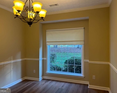 75 Sycamore Way - Photo Thumbnail 6