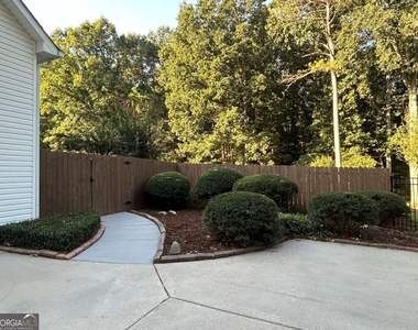 75 Sycamore Way - Photo Thumbnail 58