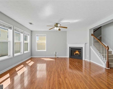 3698 Roseman Landing - Photo Thumbnail 4