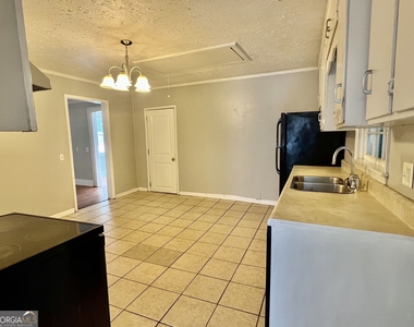 495 Ruth Street - Photo Thumbnail 7