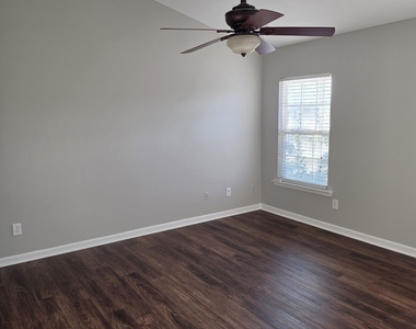 2432 Black Forest Drive - Photo Thumbnail 19