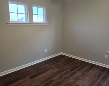 2432 Black Forest Drive - Photo Thumbnail 12