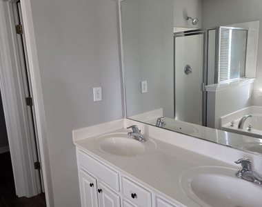 2432 Black Forest Drive - Photo Thumbnail 21