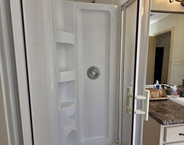 520 Cornwallis Way - Photo Thumbnail 23
