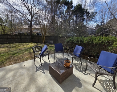 520 Cornwallis Way - Photo Thumbnail 12