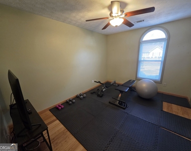 520 Cornwallis Way - Photo Thumbnail 14