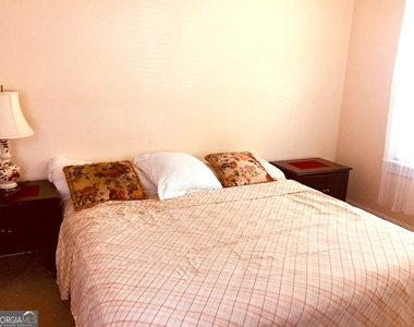 827 Boulevard - Photo Thumbnail 10