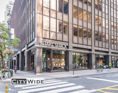 228 East 36th Street - Photo Thumbnail 6