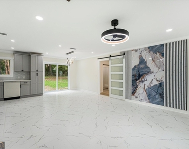 6073 Fieldcrest Drive - Photo Thumbnail 2