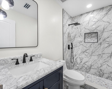 6073 Fieldcrest Drive - Photo Thumbnail 15