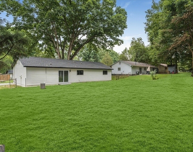 6073 Fieldcrest Drive - Photo Thumbnail 22