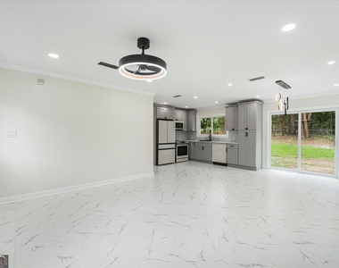 6073 Fieldcrest Drive - Photo Thumbnail 3