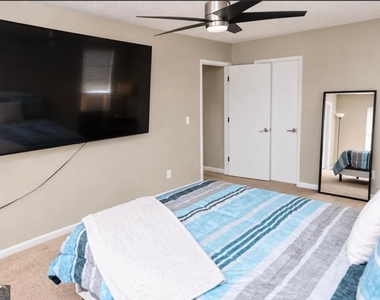 4974 Windsor Downs Drive - Photo Thumbnail 14