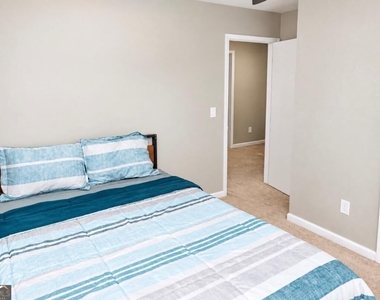 4974 Windsor Downs Drive - Photo Thumbnail 13