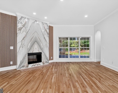 141 Amicalola Way - Photo Thumbnail 15