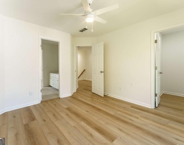 3272 Pomarine Lane - Photo Thumbnail 45