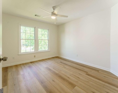3272 Pomarine Lane - Photo Thumbnail 44