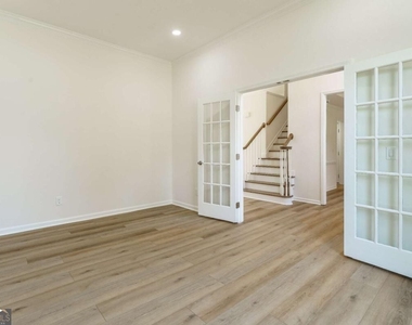 3272 Pomarine Lane - Photo Thumbnail 8