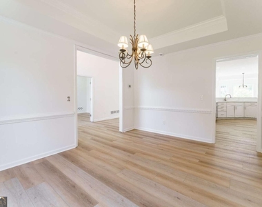 3272 Pomarine Lane - Photo Thumbnail 11