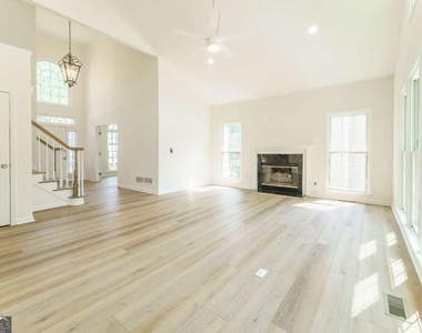 3272 Pomarine Lane - Photo Thumbnail 16