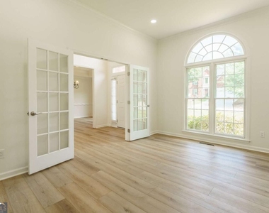 3272 Pomarine Lane - Photo Thumbnail 7