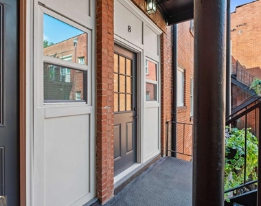 360 Ponce De Leon Avenue Ne - Photo Thumbnail 1