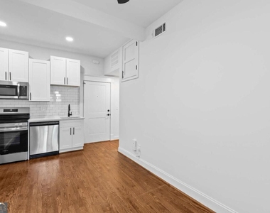 360 Ponce De Leon Avenue Ne - Photo Thumbnail 3
