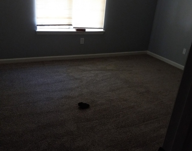 2036 Charter Manor - Photo Thumbnail 8