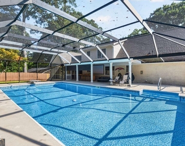 317 Craig Drive - Photo Thumbnail 6