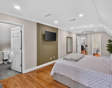 317 Craig Drive - Photo Thumbnail 15
