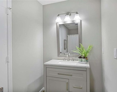 1312 Lake Paradise Road - Photo Thumbnail 8