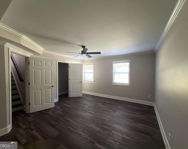 252 Thorn Brook Circle - Photo Thumbnail 7