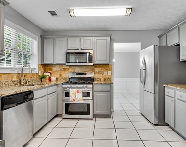 1826 Chasewood Park Drive - Photo Thumbnail 8