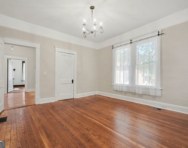 954 United Avenue Se - Photo Thumbnail 4