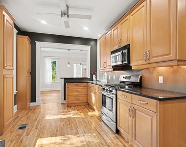 954 United Avenue Se - Photo Thumbnail 14