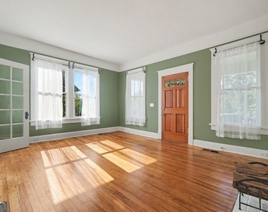 954 United Avenue Se - Photo Thumbnail 10
