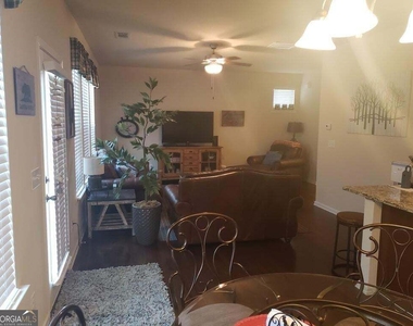 323 Hardy Ives Lane - Photo Thumbnail 4